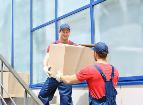 Streatham removals team helping with a local house move